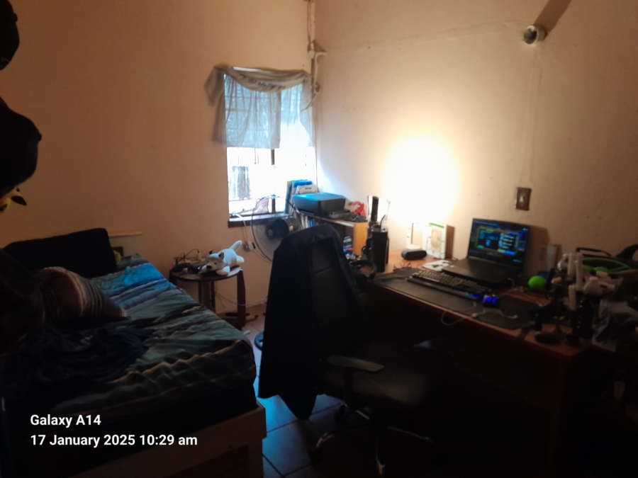 6 Bedroom Property for Sale in Bodorp North West